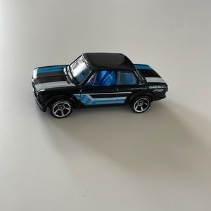 Hot Wheels BMW 2002 black blue white 1:64